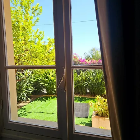 New 3bedroom With Garden And Parking Apartment