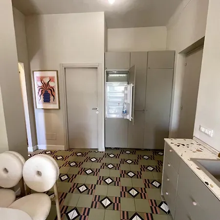 New 3bedroom With Garden And Parking Apartment *